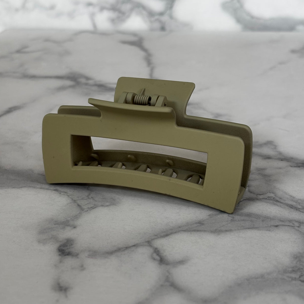 Large Claw Clip / beige matte