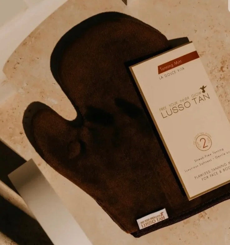 LUSSO Velvet Tanning Mitt