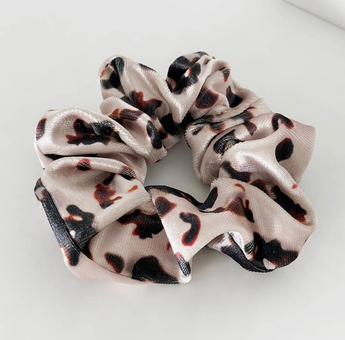 Coconut Lane Tortie Print Scrunchie