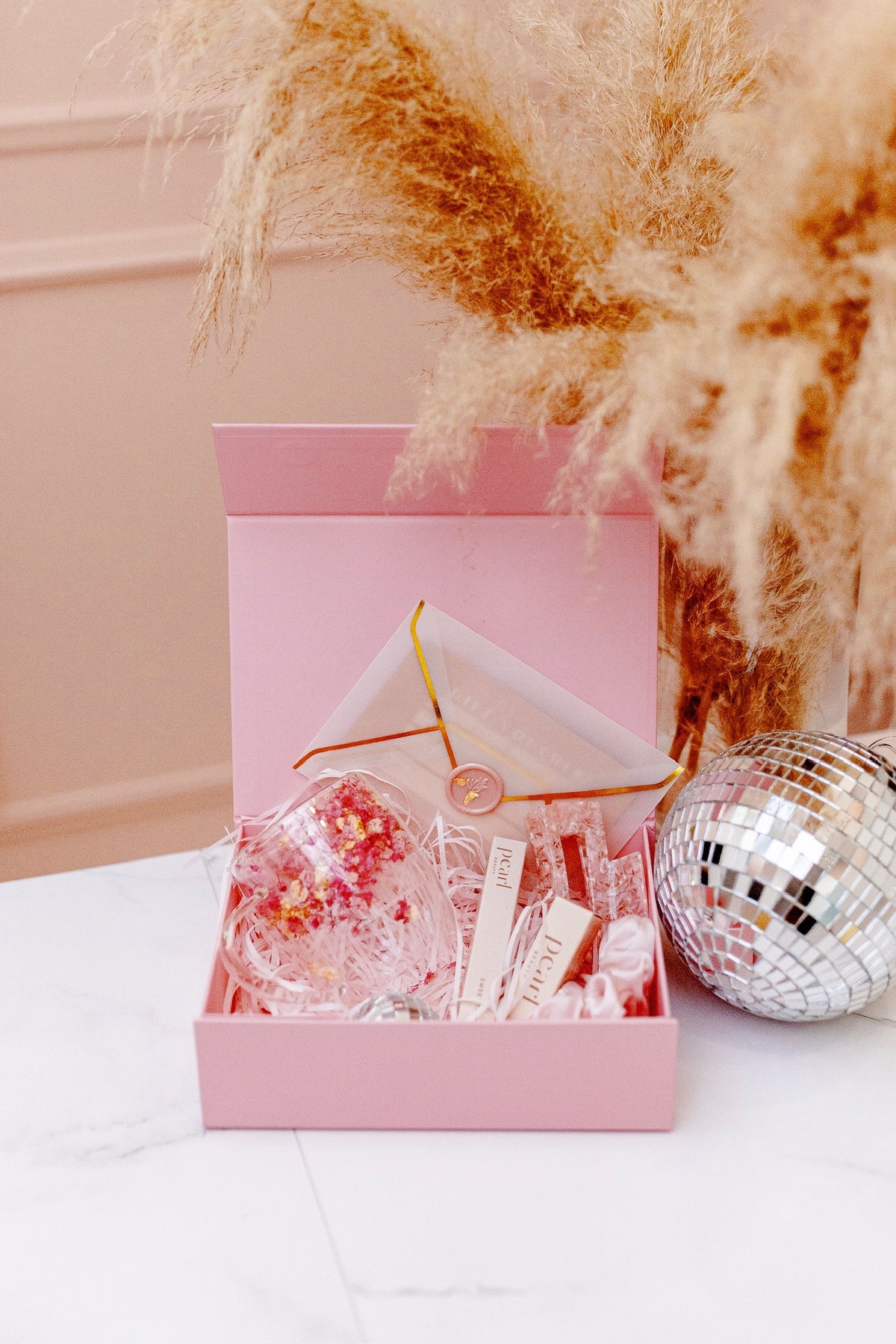 CUSTOM GIFT BOX *Please call to order