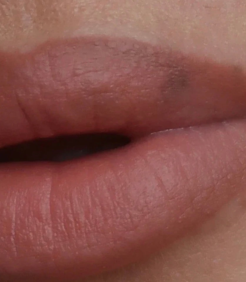 PEARL 'Whisper' Lipliner